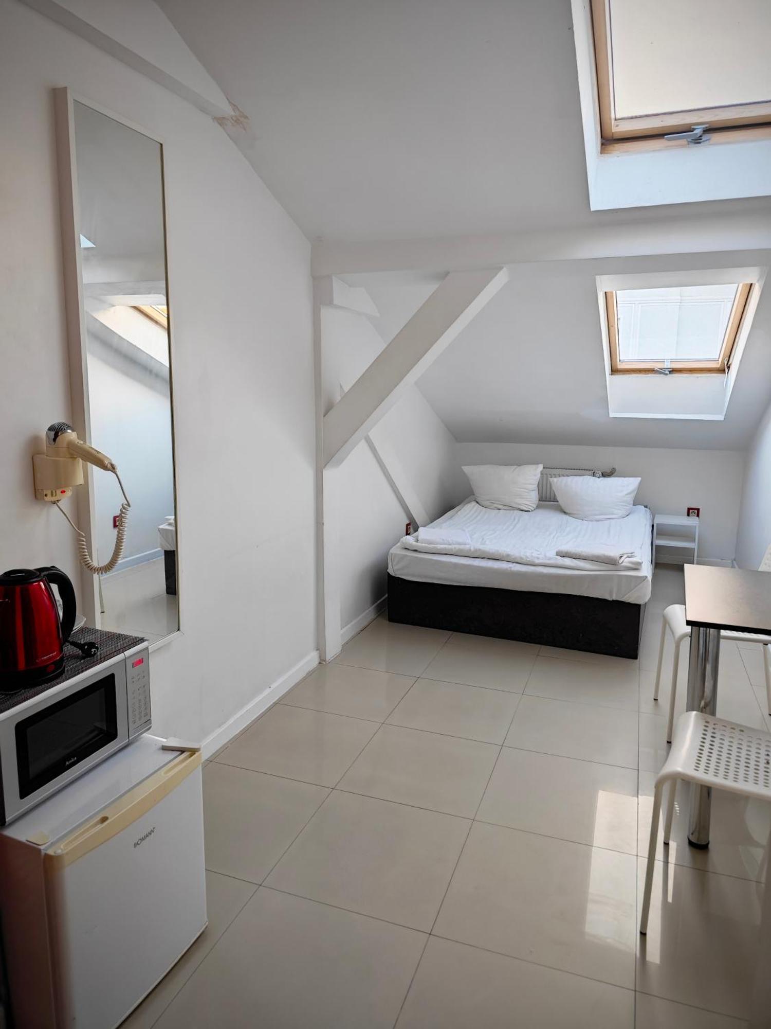 Apartamenty Hoza Attic Studio Varšava Pokoj fotografie