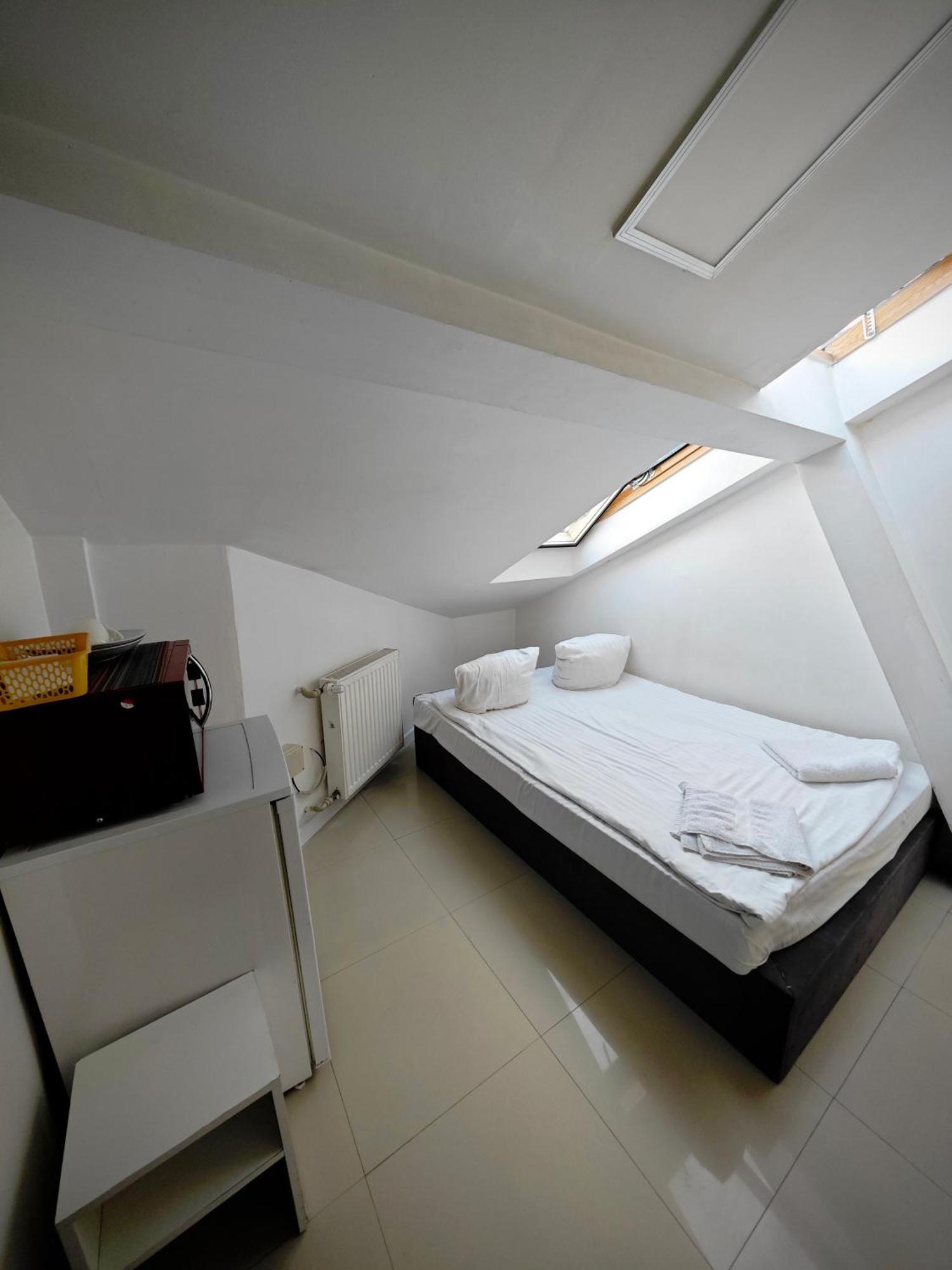Apartamenty Hoza Attic Studio Varšava Pokoj fotografie