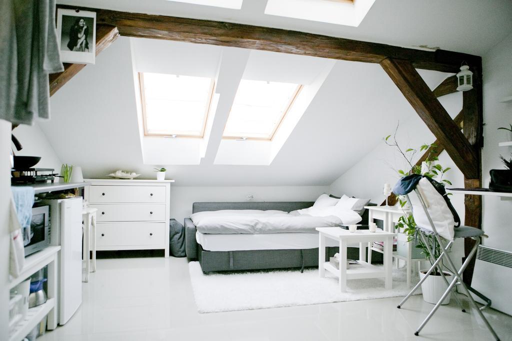 Apartamenty Hoza Attic Studio Varšava Pokoj fotografie